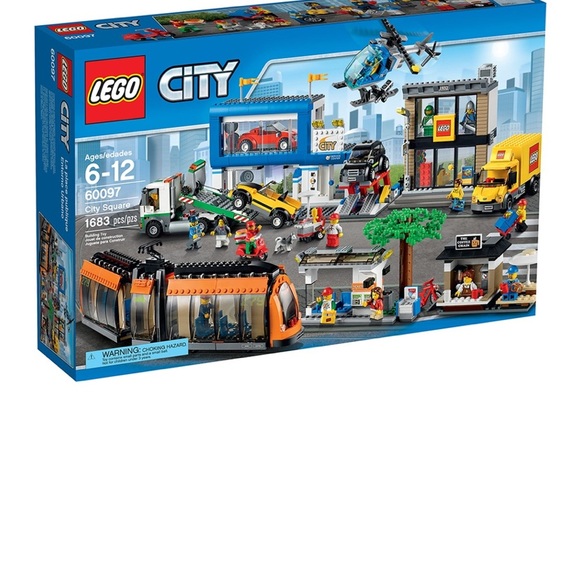 *Retired* Lego City Square set Set 60097 - Picture 7 of 16